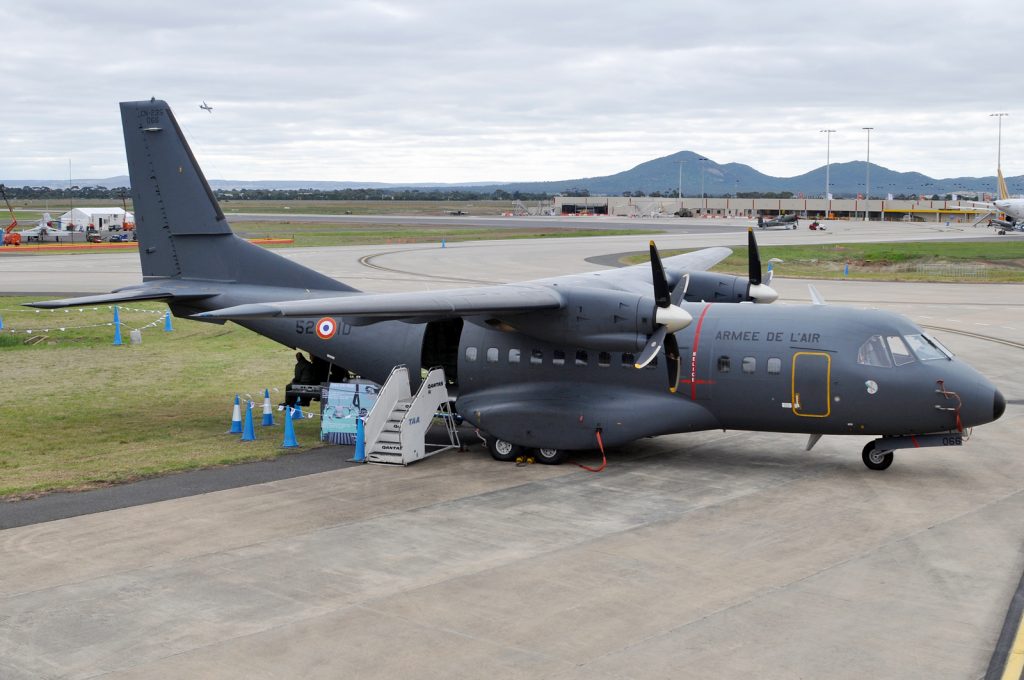 هواپیمای سی.ان.-235