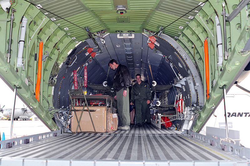 نمای داخلی یک فروند سی.ان.-235 فرانسه